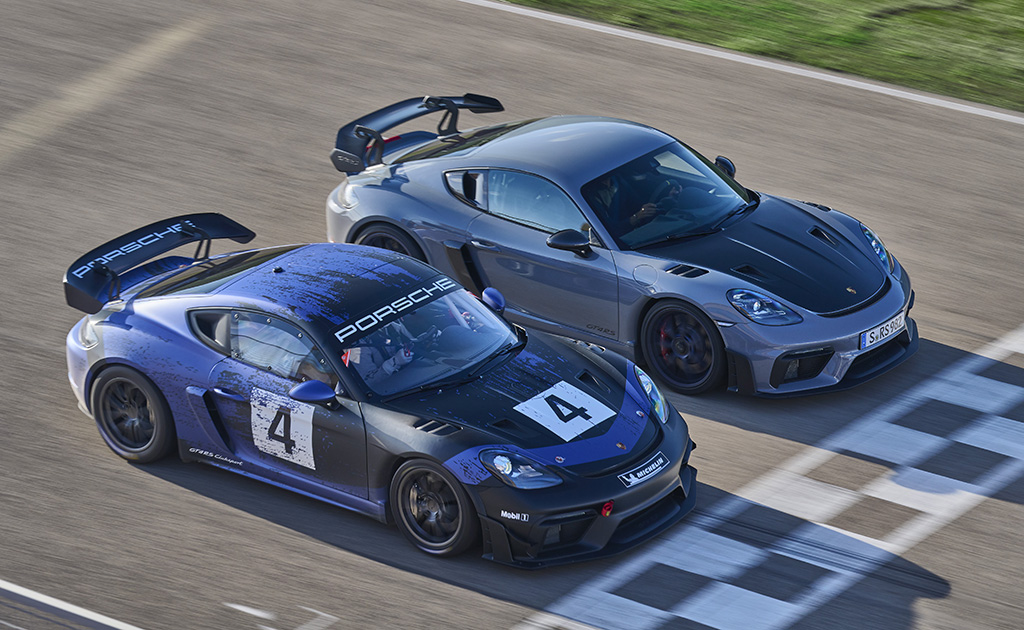 Porsche 718 Cayman GT4 RS og 718 Cayman GT4 RS Clubsport.
(Foto: Porsche AG)